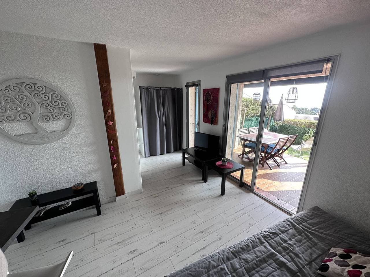 Foto 5 von 10: 2-Zimmer-Wohnung nahe dem Meer mit Pool und Parkplatz
