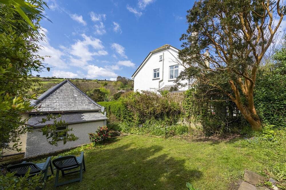 Foto 6 von 18: Wunderschönes Ferienhaus mit privatem Parkplatz und Garten