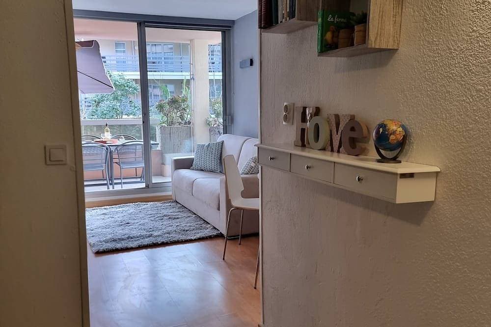 Foto 12 von 25: Studio in Residence with swimming pool and solarium, 5 minutes from the beach