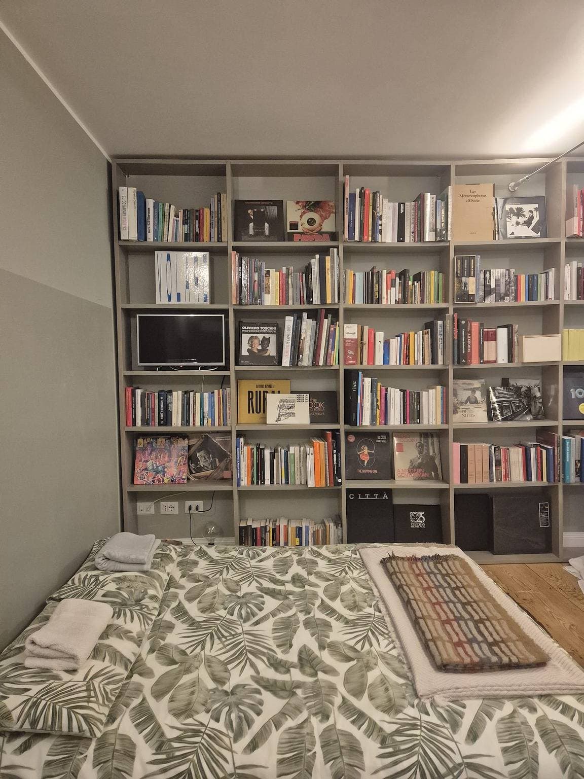 Foto 6 von 15: Loft Library by Lago Maggiore Rentals
