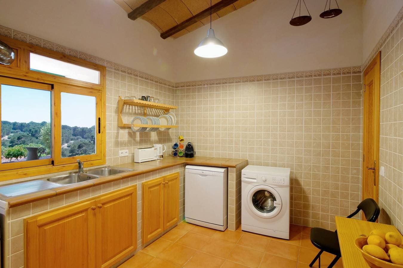 Foto 8 von 26: Casa Son Fornes mit Pool, WLAN, Garten und Terrasse; Parkplatz vorhanden