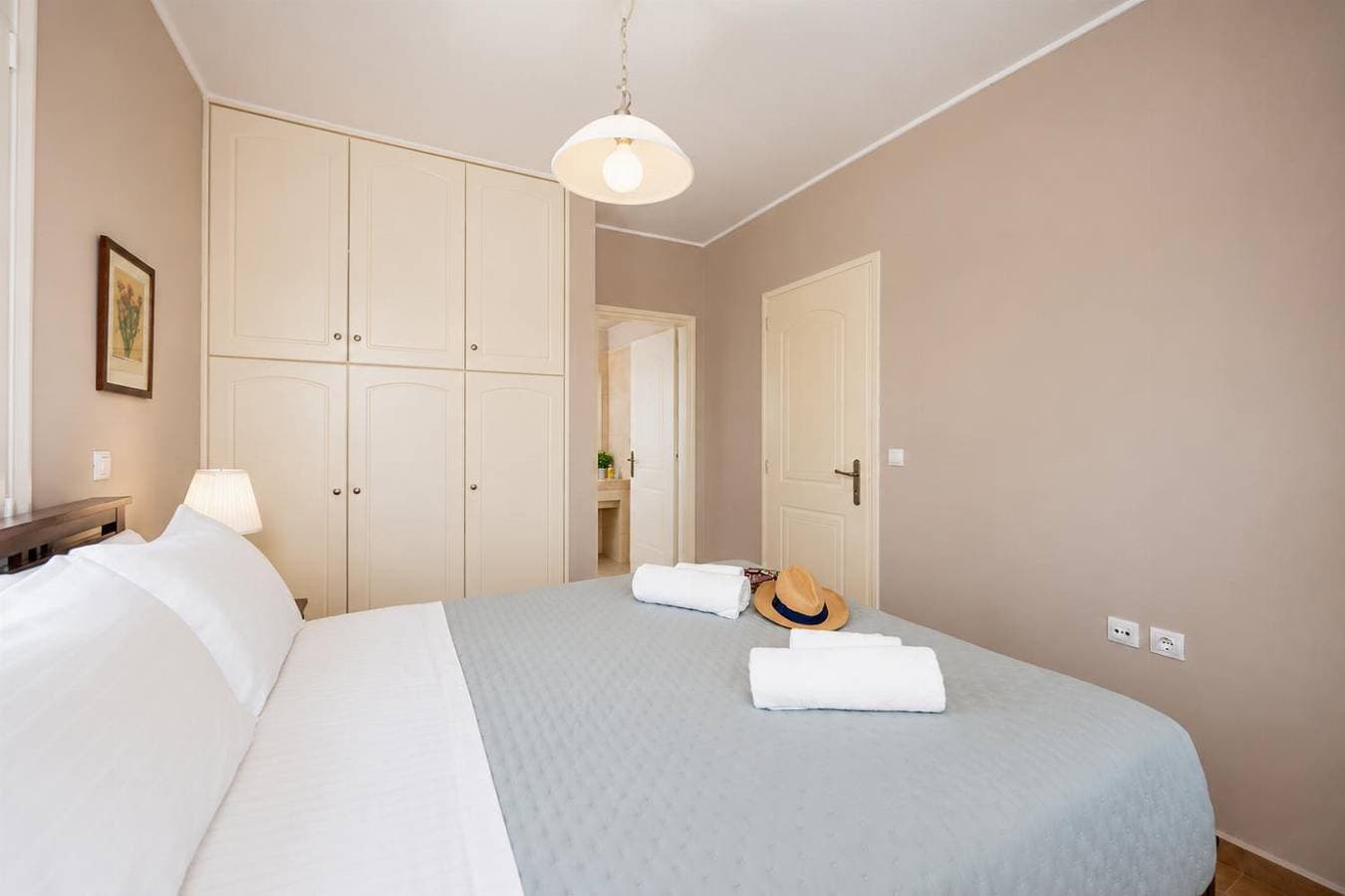 Foto 12 von 30: Villa für 8 Personen mit Terrasse