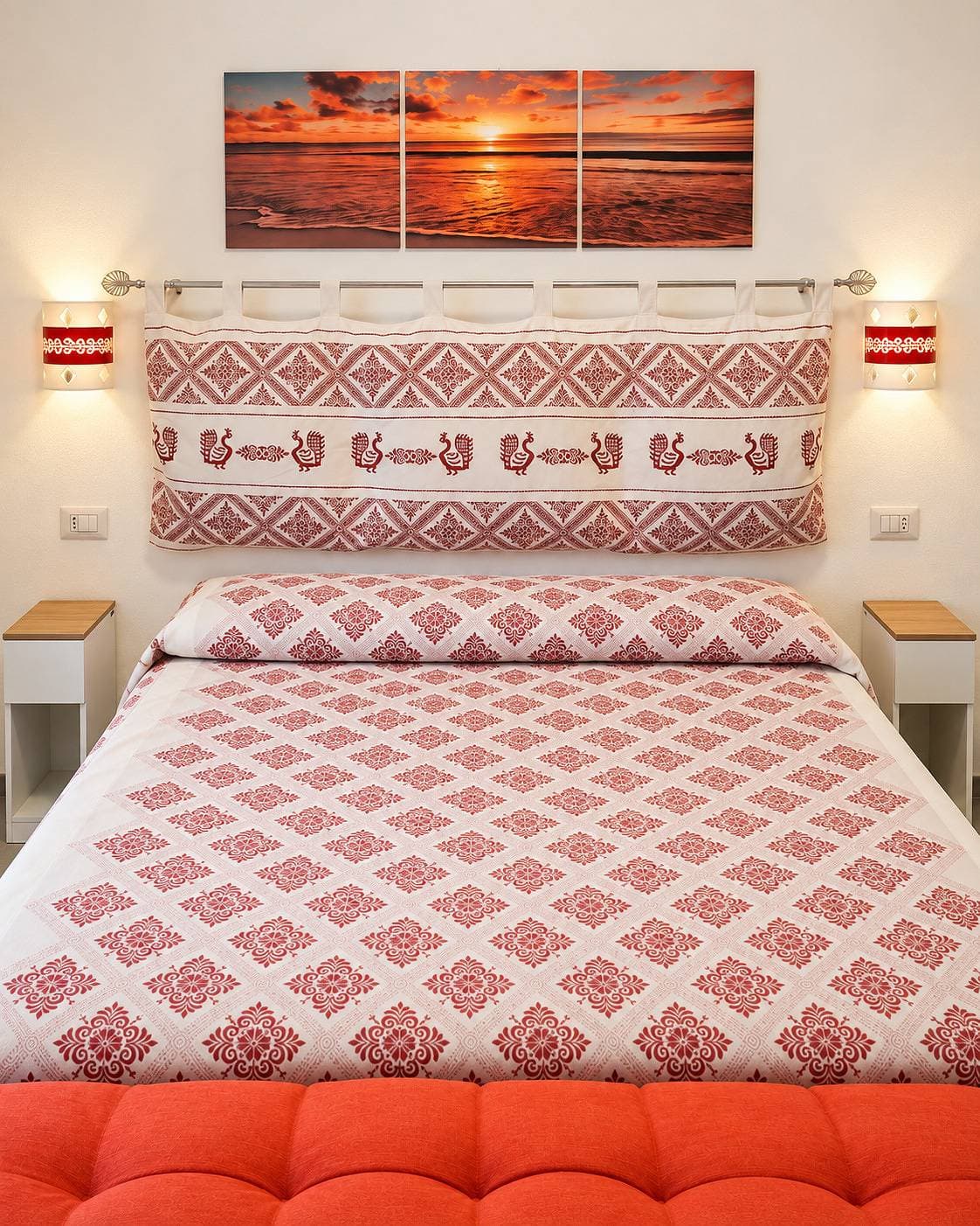 Foto 10 von 91: Privates Rotes Apartment in Palma de Sols — Keine gemeinsamen Wohnräume