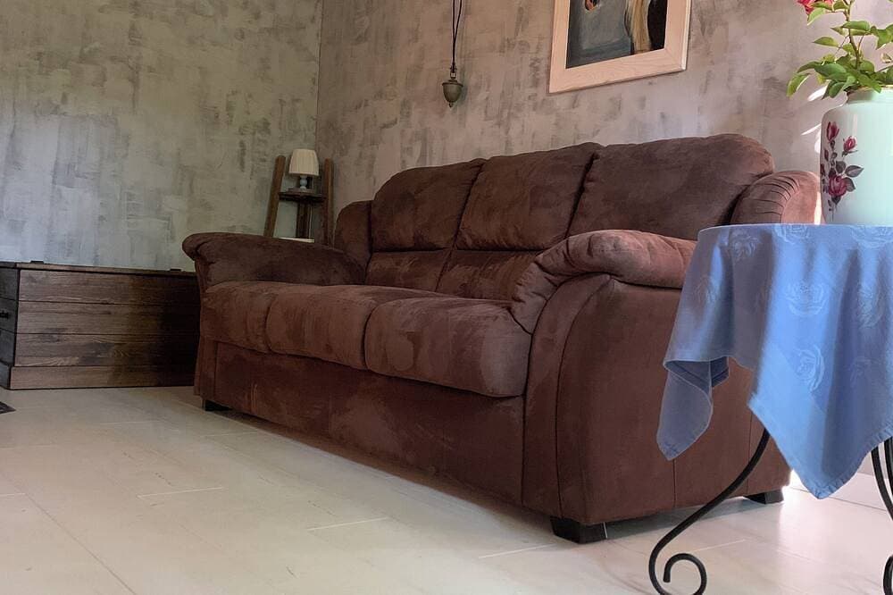 Foto 5 von 9: Cosy, renovated old house, w/ fireplace,10 min from the lake side. Pet friendly.
