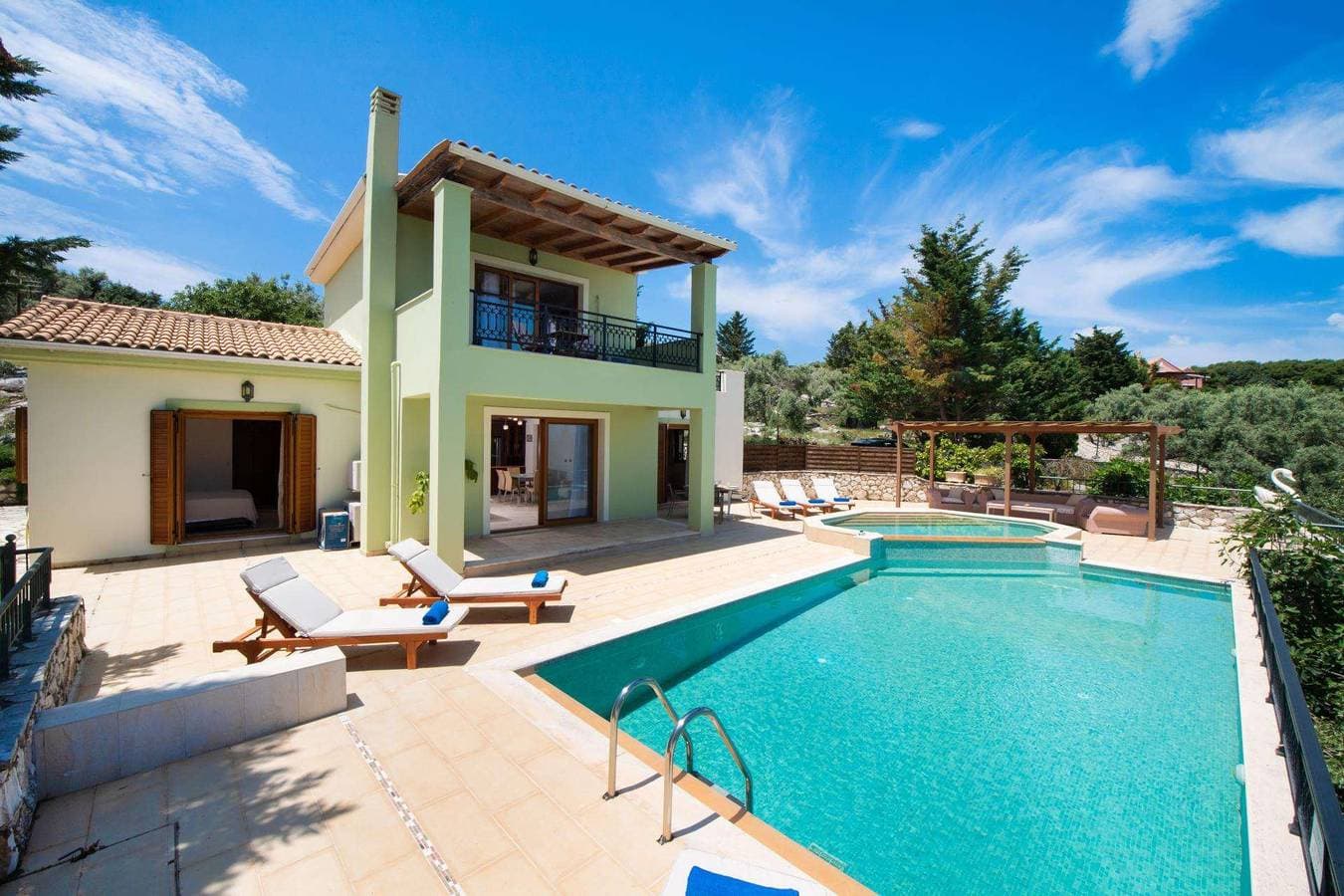 Villa 1