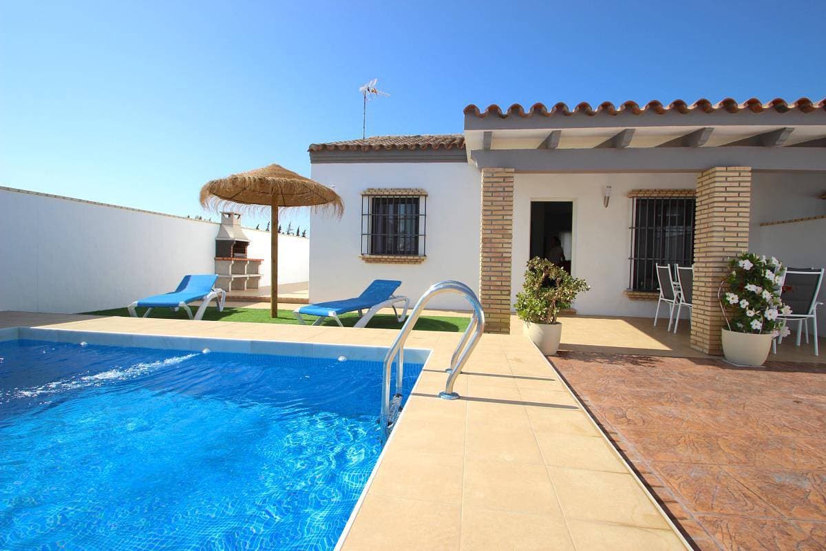 Foto 4 von 14: Großer Privatpool, neu und modern, kompletter Sichtschutz - Casa Manoli -