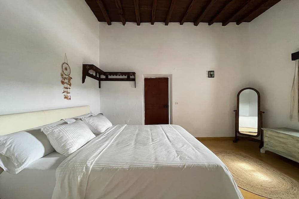 Foto 3 von 30: Authentic Ibicencan Finca in Sant Josep, close to Sant Josep town