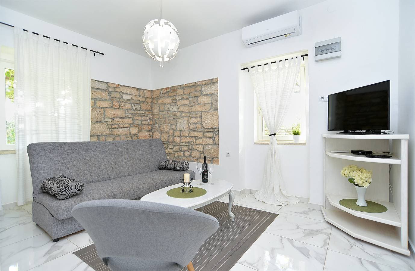 Foto 12 von 32: Ferienhaus für 5 Personen mit Terrasse