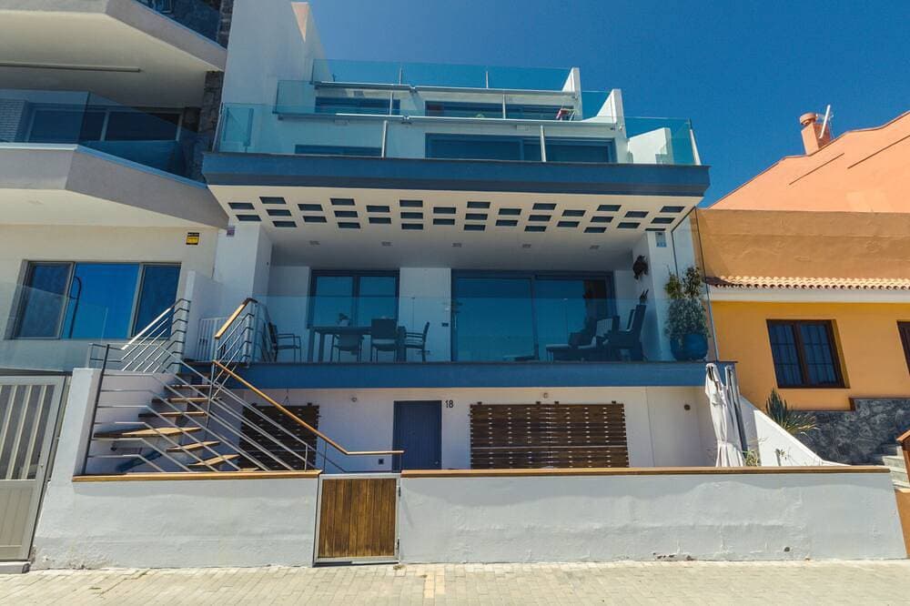 Foto 9 von 30: Melenara Beach Avenue Apartments Salitre (Terrasse  Zum Teilen)