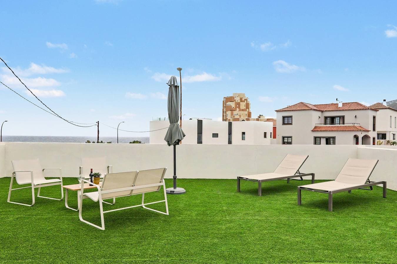 Foto 3 von 33: Ferienhaus „Rincón de Daute“ mit Meer- und Bergblick, Pool, WLAN und Terrassen