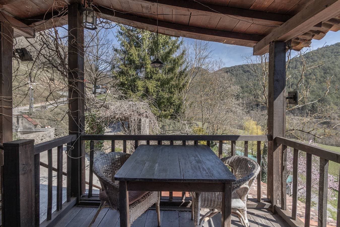 Foto 4 von 35: Ferienhaus 'El Colomar, El Reixac Casa Rural' mit Bergblick, Gemeinschaftspool und WLAN