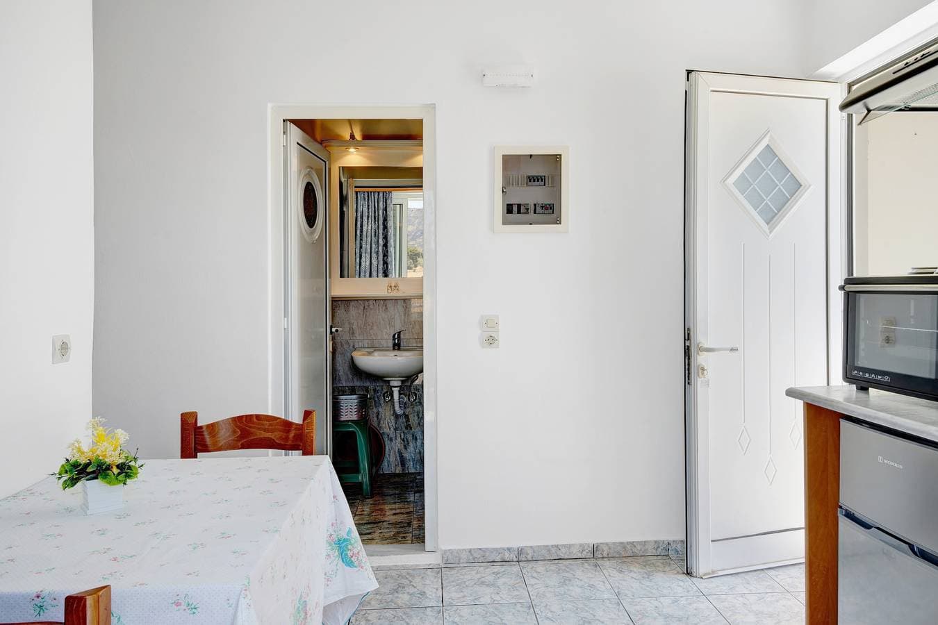 Foto 6 von 24: Studio-Apartment 'Athina Seaside' mit Balkon, WLAN und Klimaanlage