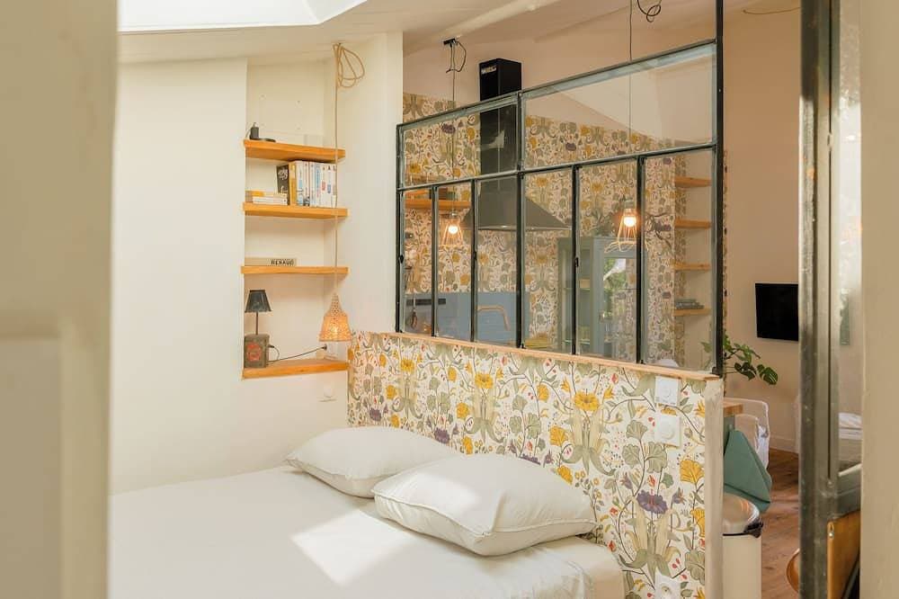 Foto 3 von 21: Charming studio in lovely Les Vans, National Park Monts d'Ardèche, river nearby.