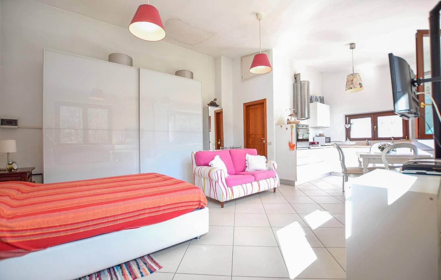 Foto 5 von 15: Gemütlicher urbaner Rückzugsort: AC, Kabel-TV, Parkplatz, WiFi - Camaiore