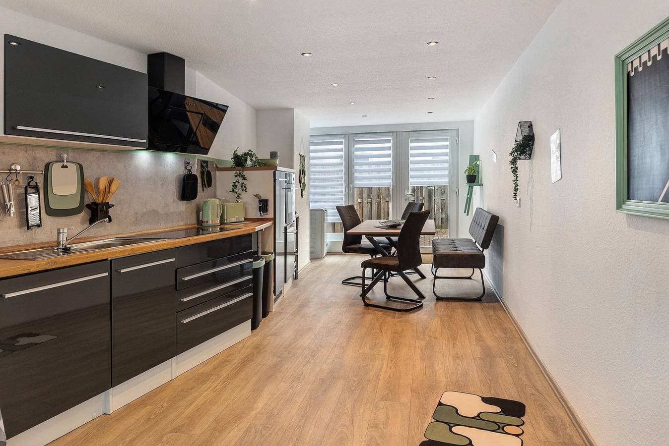 Foto 5 von 26: Ferienhaus 'Am Nicolaiplatz' mit privater Terrasse, privatem Garten und Wi-Fi