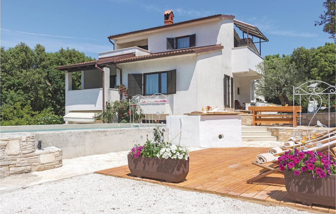 Foto 5 von 29: Reizende 1-Zimmer-Wohnung mit Pool, Terrasse und WLAN in der Nähe des Strandes von Havajka
