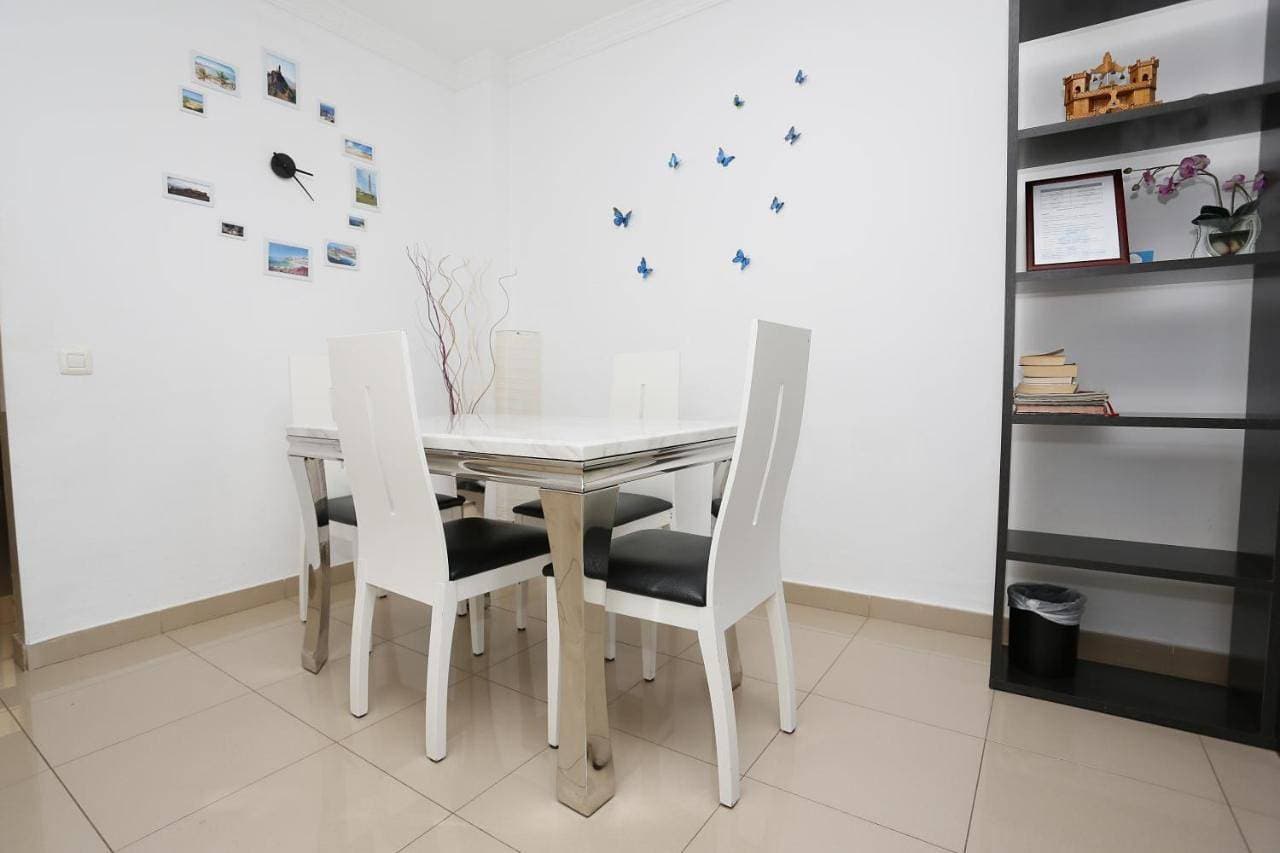 Foto 4 von 29: Three-Bedroom Apartment