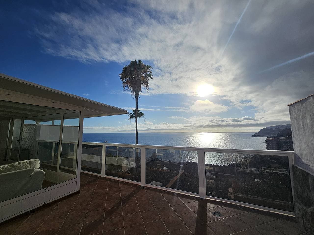 Sonnenuntergangsbalkon mit Meerblick und Poolzugang! 1