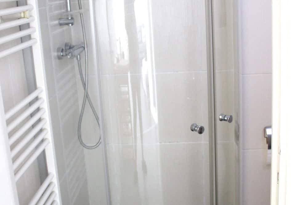 Foto 5 von 16: Sea view garden apartment with pool option. Near beach between Nice and Monaco