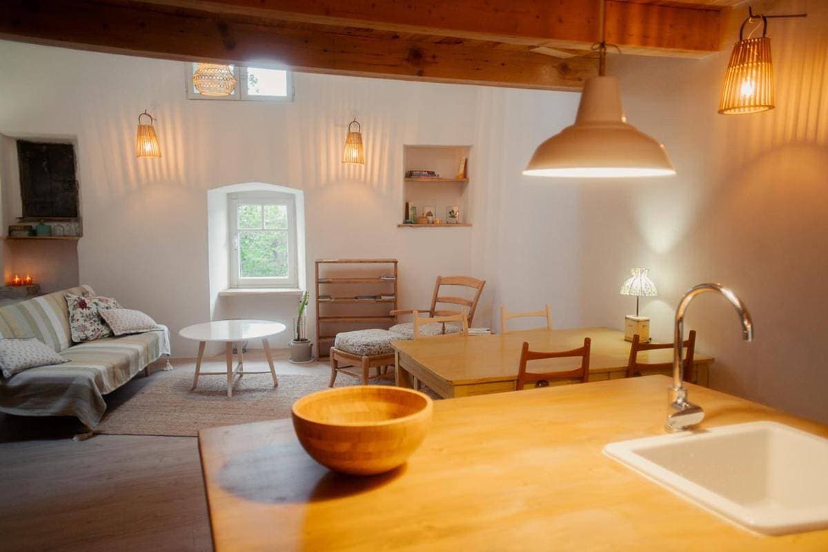Studio et loft dans les Vans, centre historique, Ardèche, Cévennes Parc Régional 1
