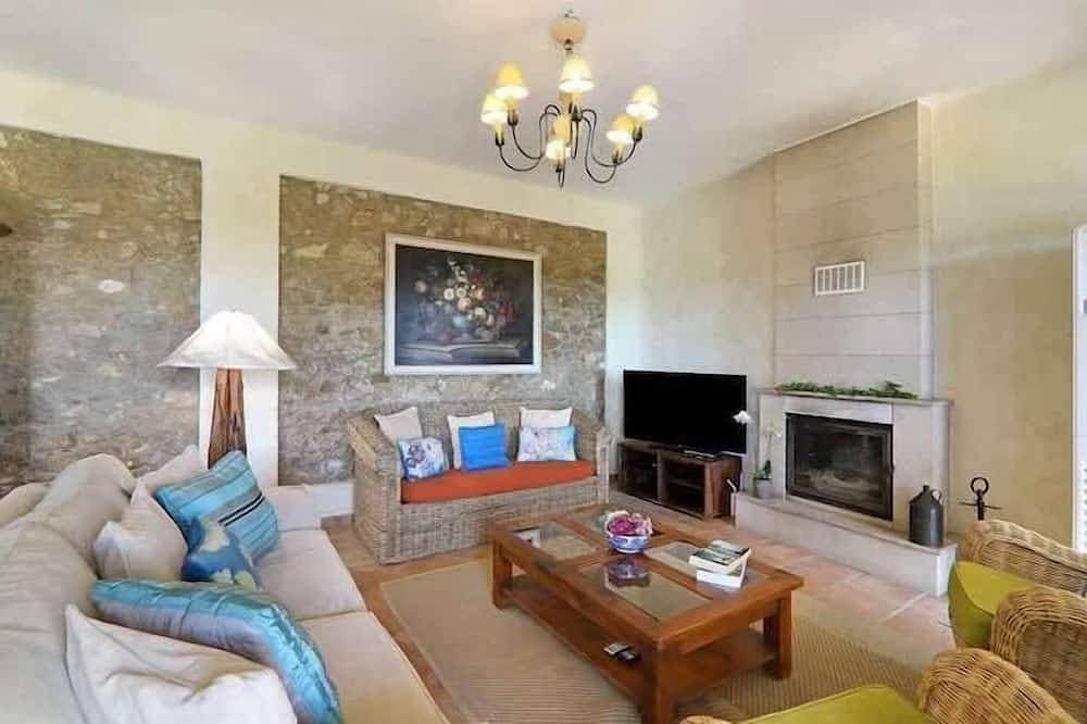 Foto 12 von 30: Villa Faustine, huge lawn, sea view, kid play area