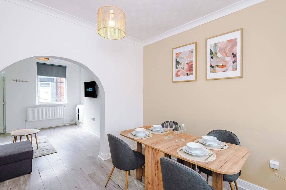 Stylish Home | Ideal for Long Stays | 5G Wi-Fi 1