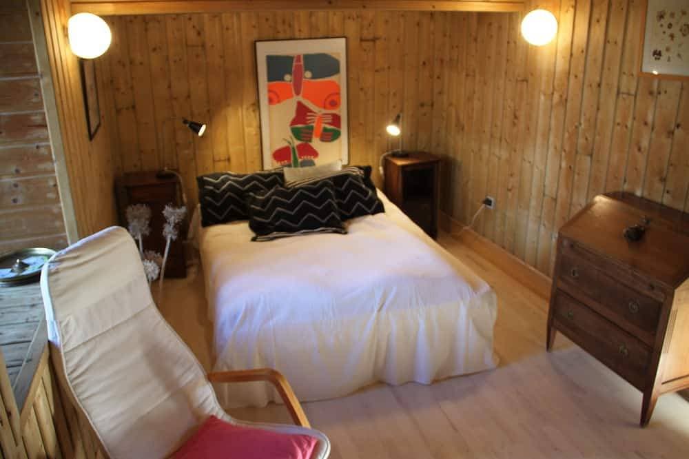 Foto 3 von 30: Eine authentische Scheune aus weißem Stein, renoviert für 4 Personen, mit Kamin