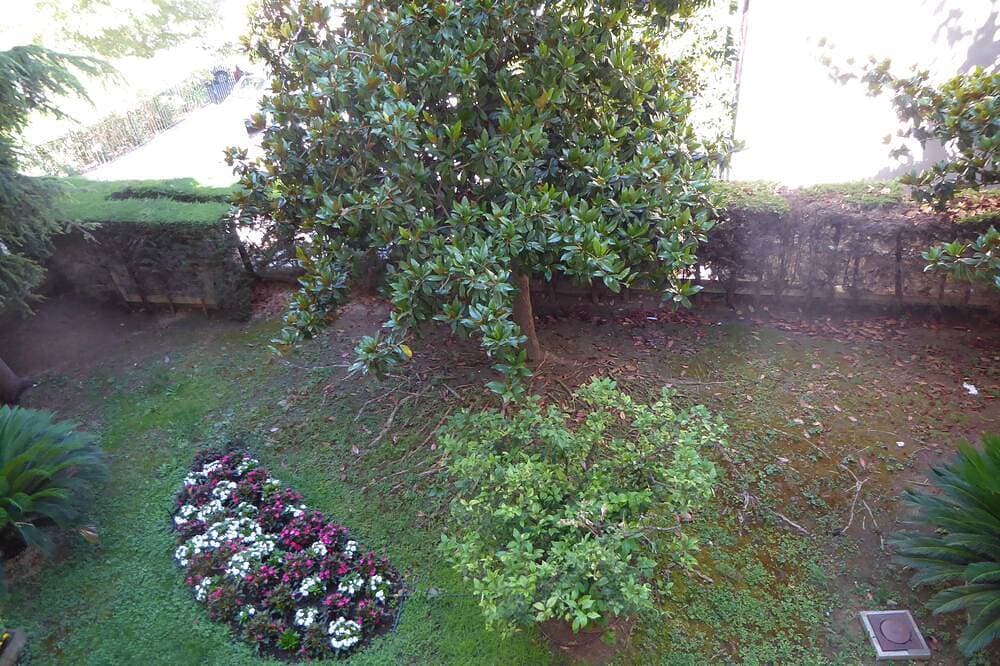 Foto 7 von 17: \"Côté Jardin\" .... absolute Ruhe im Zentrum von Cannes ... mit Garage
