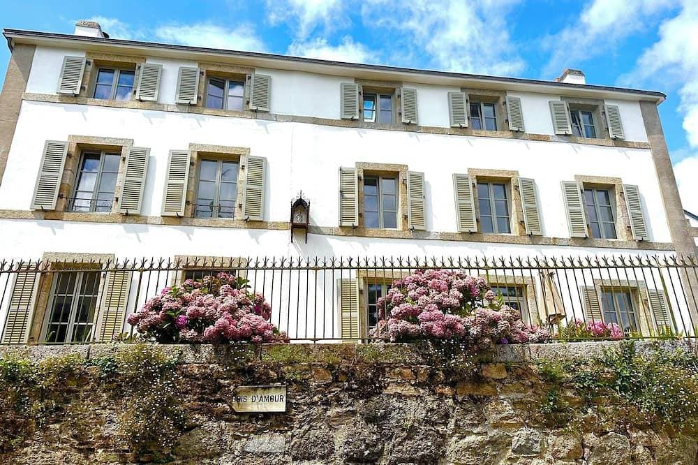 Foto 8 von 16: Kermaria One Bed River View Apartment, by the Bois d’Amour Pont Aven