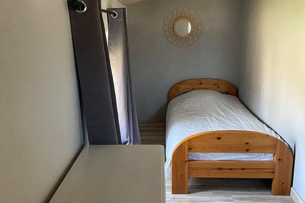 Foto 6 von 12: Großes Ferienhaus in einem Bauernhaus aus Stein, typisch für die südliche Ardèche
