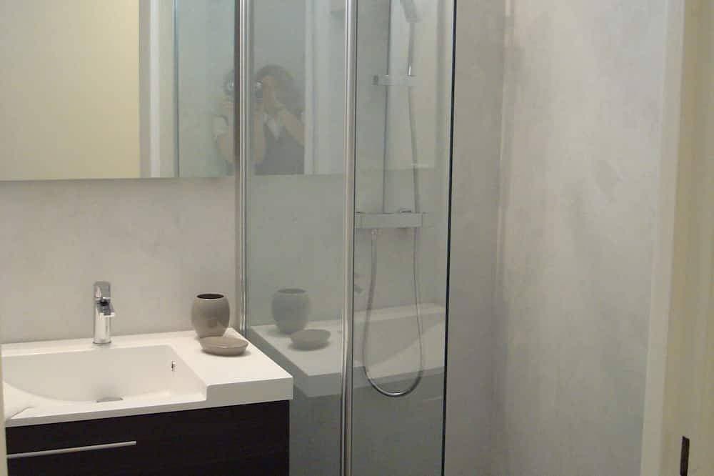 Foto 4 von 18: Studio cabine overlooking Port Vauban, min walk to old Antibes