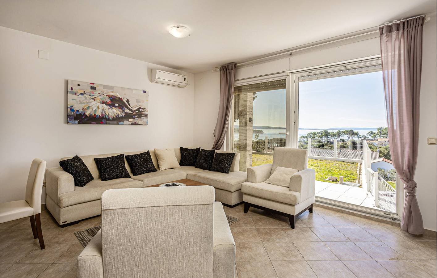 Foto 4 von 33: Gemütliche Unterkunft, 1 km vom Strand entfernt: 2-Zimmer-Wohnung mit Terrasse und Parkplatz