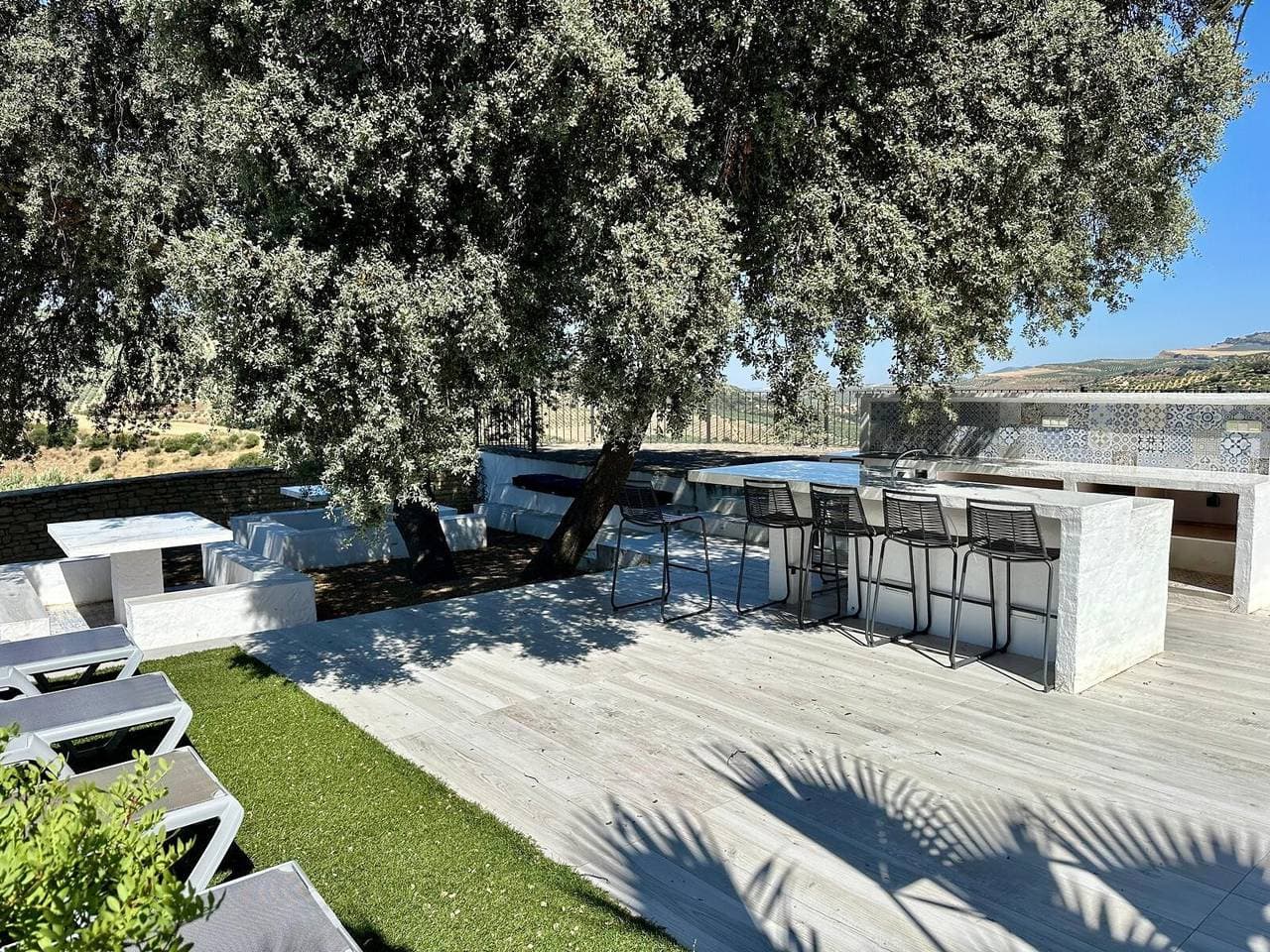Foto 7 von 35: Zimmer 'Cueva 2' mit Bergblick, privatem Pool und WLAN