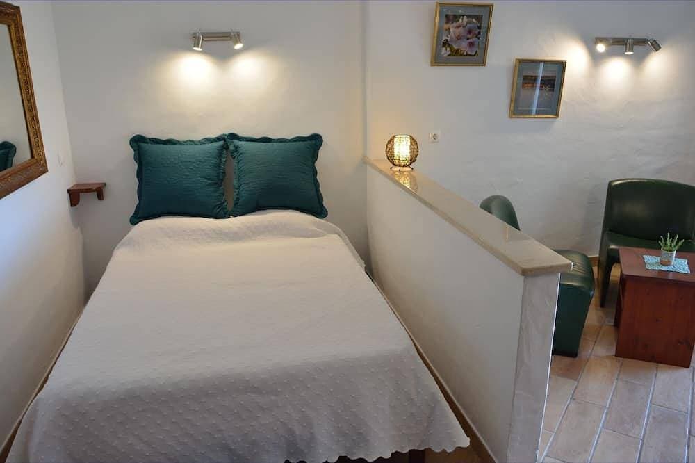 Foto 3 von 30: Kleine Ferienwohnung in ruhiger Lage mit zwei privaten Terrassen und Meerblick