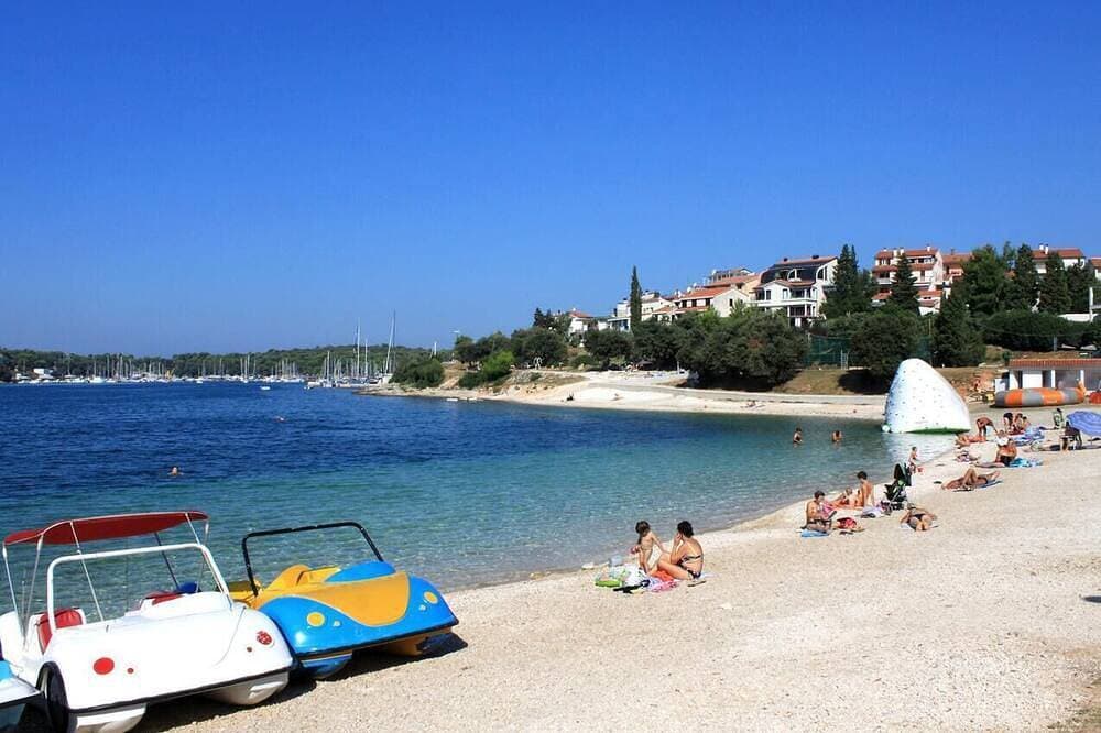 Foto 8 von 11: 1-Zimmer-Ferienwohnung mit Balkon und Meerblick Pjescana Uvala, Pula