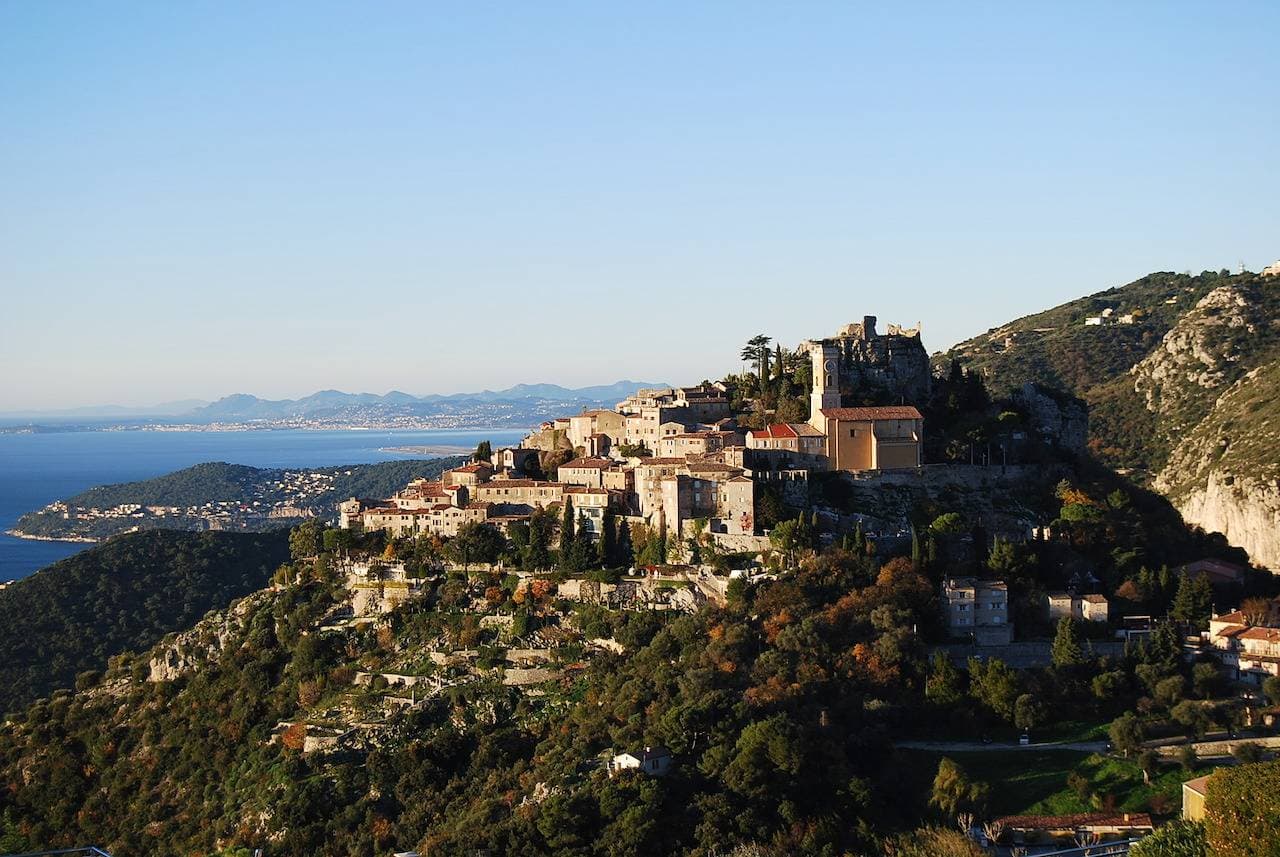 Foto 2 von 29: Atemberaubendes Penthouse mit Panoramablick auf Eze Village und die französische Riviera