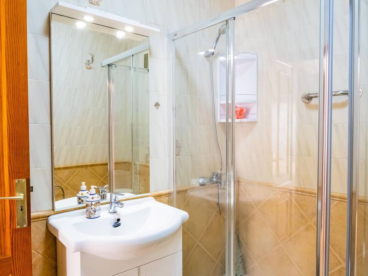 Foto 6 von 45: Ferienhaus für 6 Personen mit Balkon