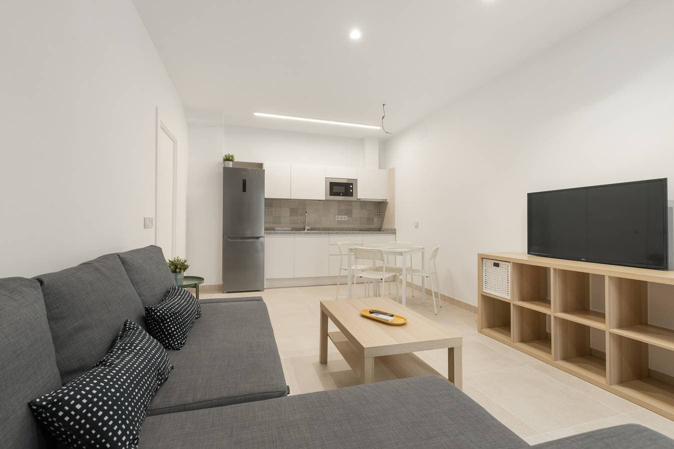 Foto 5 von 21: Ferienwohnung 'Zimmer 2' mit WLAN und Klimaanlage