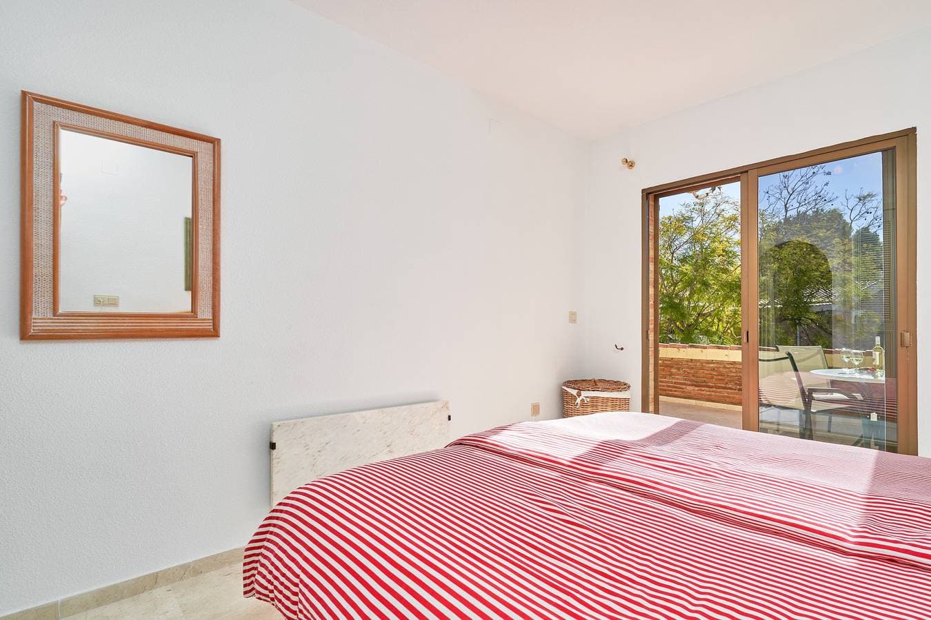 Foto 12 von 25: Ferienwohnung "Ombú" mit Meerblick, privater Terrasse und WLAN