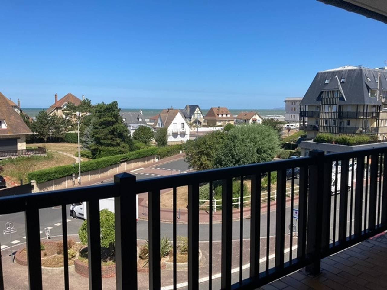 2-Zimmer-Wohnung mit Balkon, wenige Schritte vom Strand entfernt, WIFI und Parkplatz 1