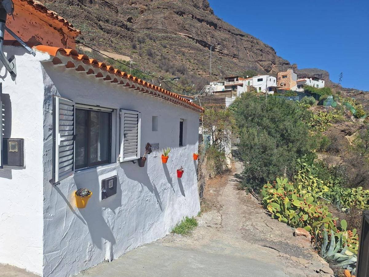 Casa Rural LOS PINARES El Juncal de TEJEDA 1