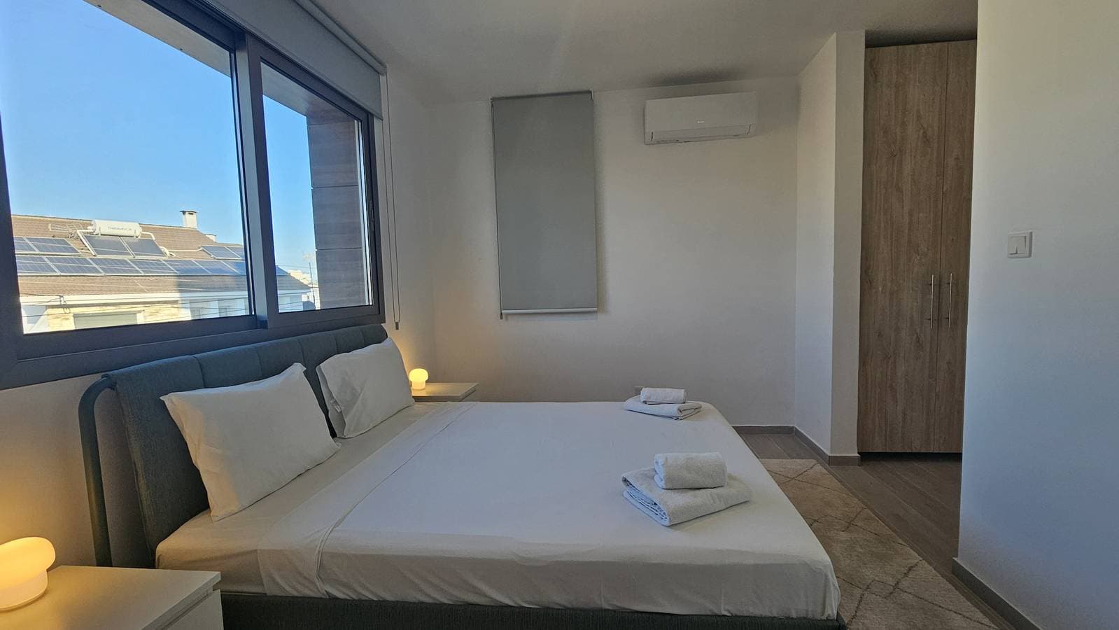 Foto 4 von 46: 03 Lca - Stay Larnaca Pearl Apartment
