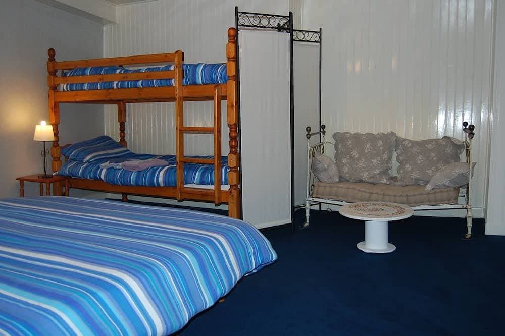Foto 3 von 9: Vanda Zimmer 5 Personen - Mariposa Gästehaus