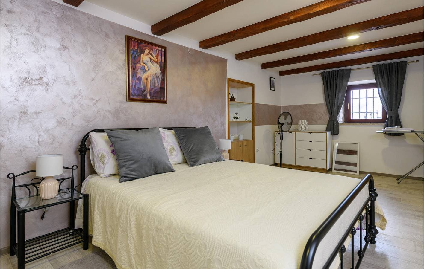 Foto 9 von 23: Modernes 2-Zimmer-Apartment mit WLAN, Terrasse, Parkplatz und Klimaanlage
