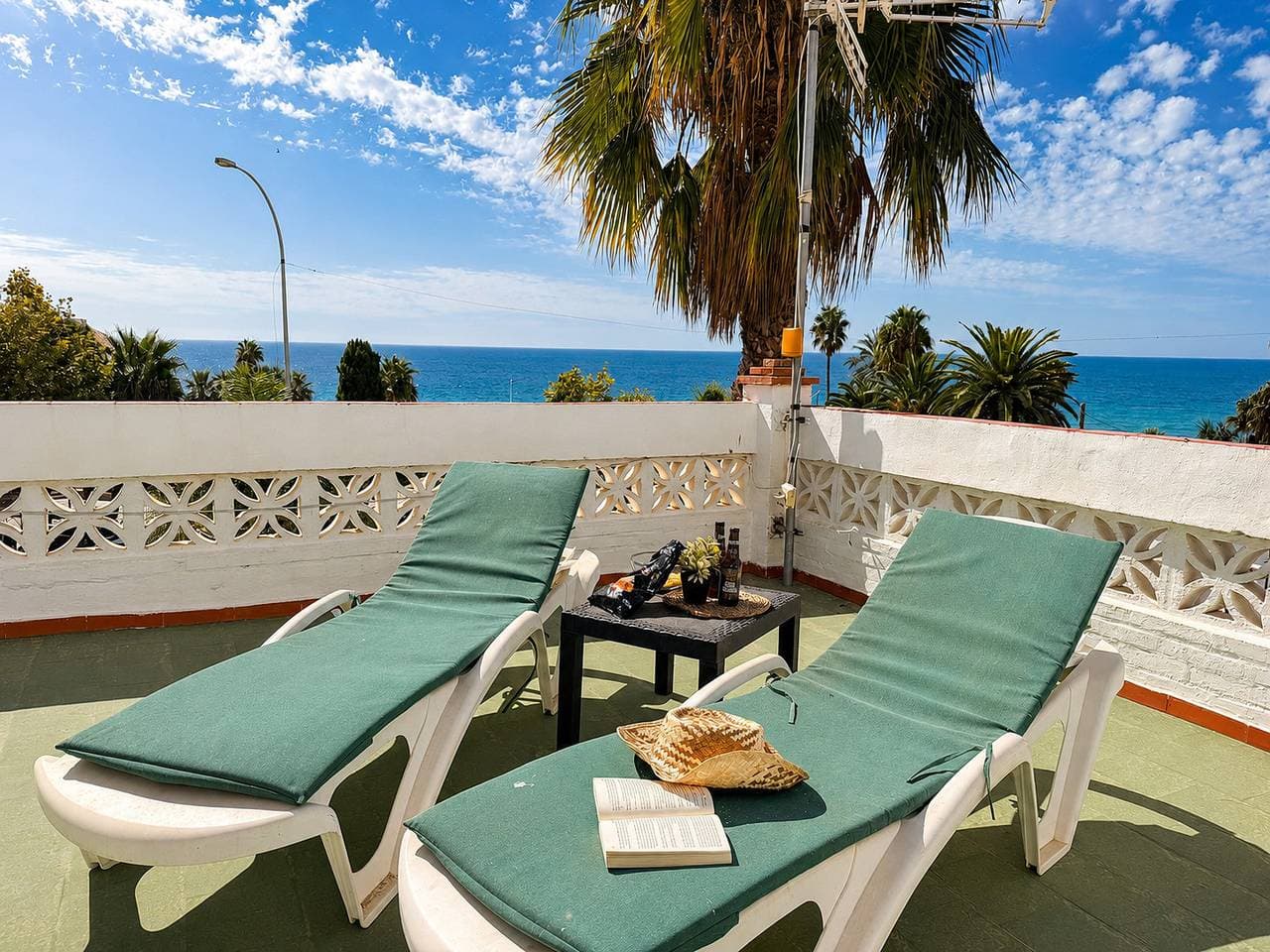 Foto 3 von 36: Villa Juanita en Nerja con vistas al mar