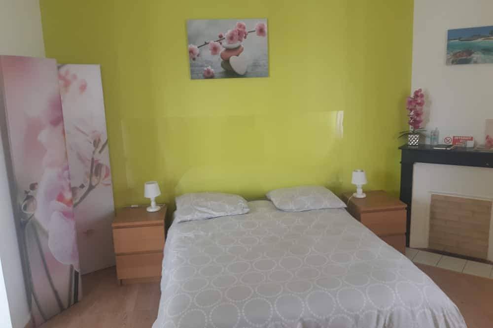 Chez Virginie (Studio) 1