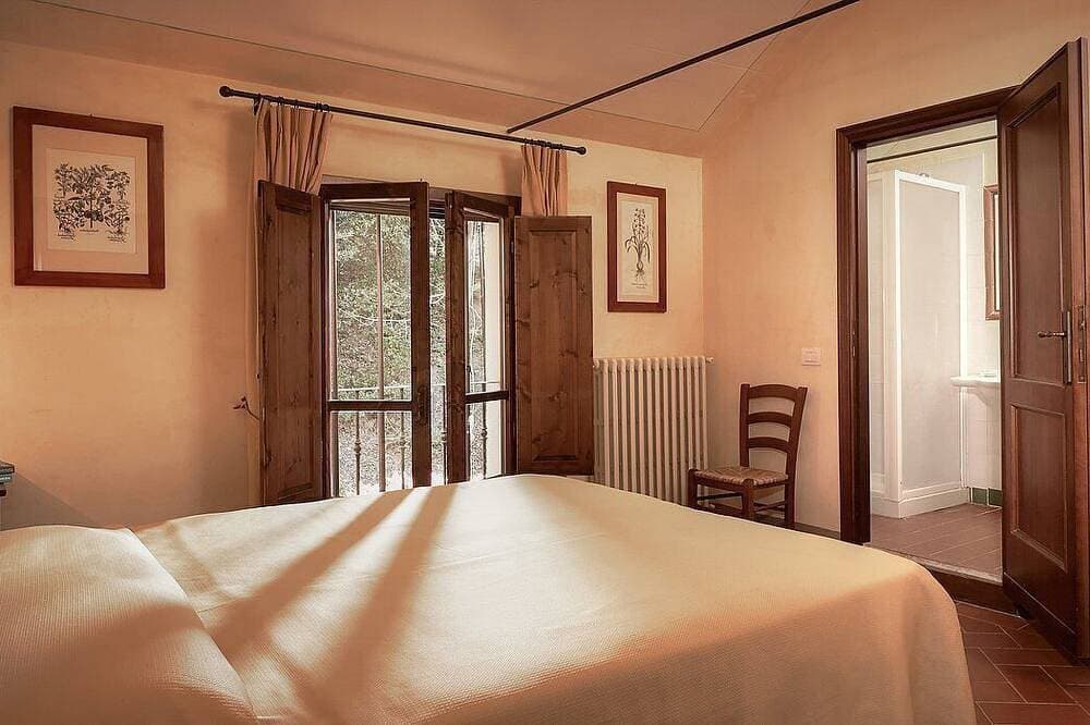 Foto 6 von 27: Casa Ramisia B: A characteristic and welcoming two-story apartment surrounded by a wonderful park, with Free Wi-Fi.
