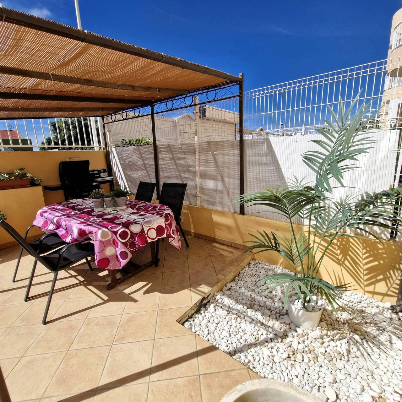 Foto 10 von 41: Reihenhaus 10 Min vom Strand mit Meerblick und fibre W-Lan gratis