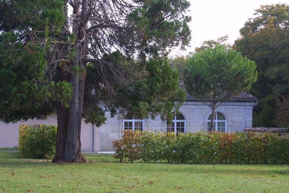 Foto 11 von 25: Gîte charmant avec jardins privatifs, proche Cognac, équipé pour enfants, internet inclus, animaux acceptés