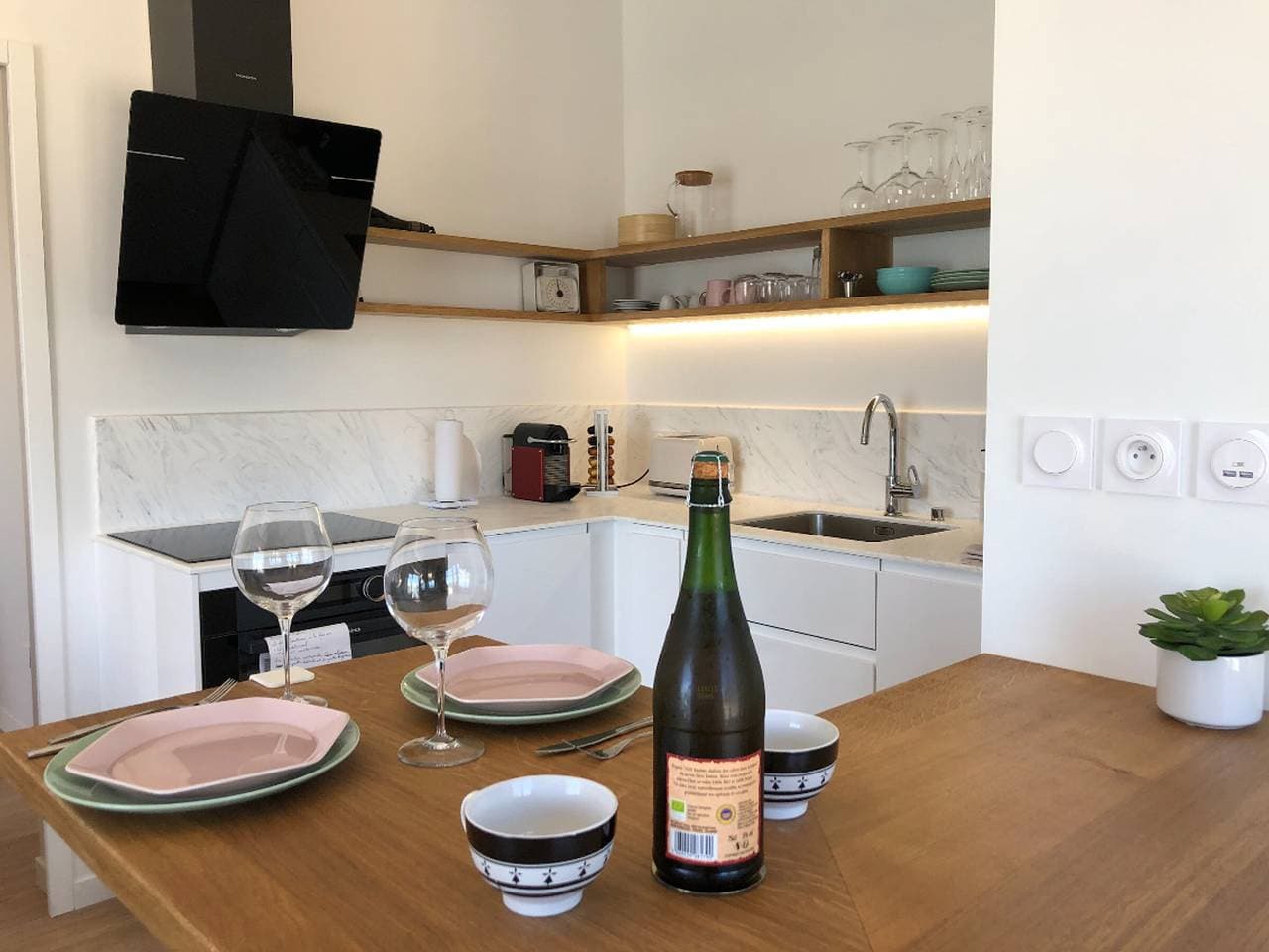 Foto 10 von 32: Gemütliche 2-Zimmer-Wohnung am Meer mit 3 Balkonen und WIFI in Larmor-Plage